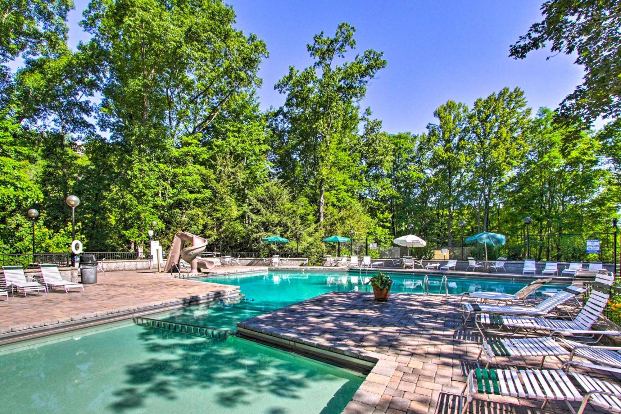 Gatlinburg Vacation Rental Balcony With Hot Tub! Esterno foto