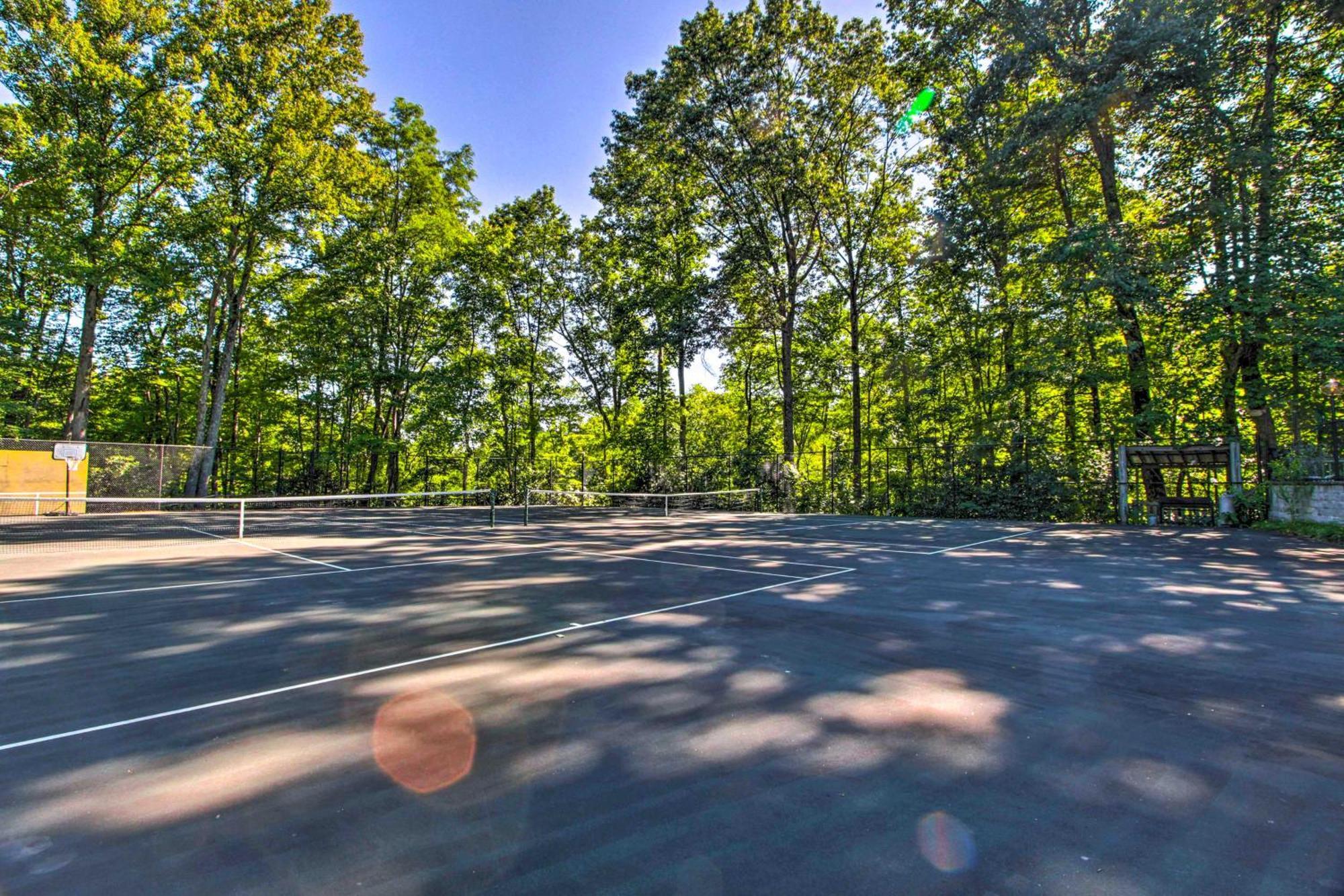 Gatlinburg Vacation Rental Balcony With Hot Tub! Esterno foto