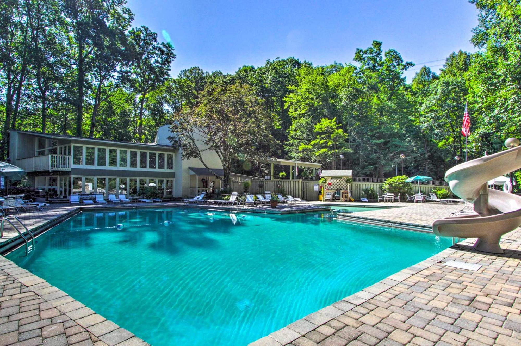 Gatlinburg Vacation Rental Balcony With Hot Tub! Esterno foto